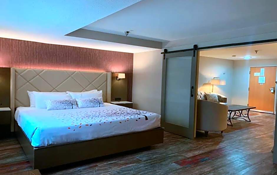 Empeiria High Sierra Hotel