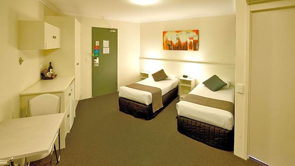 Atlantic Tower Motor Inn