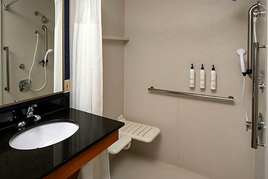 Fairfield Inn & Suites by Marriott Jackson Airport