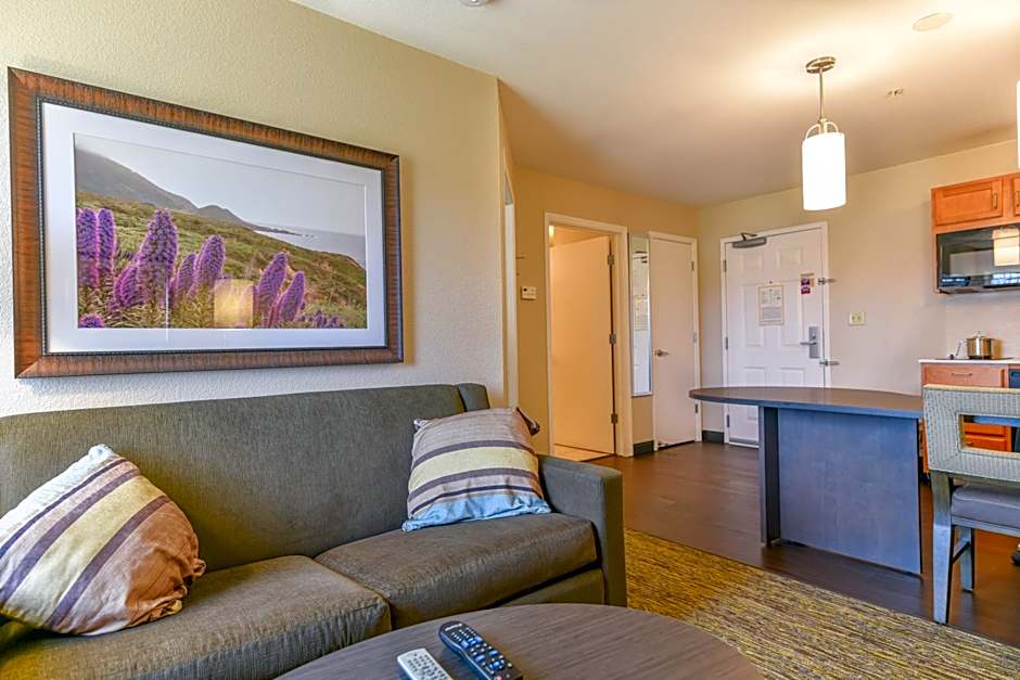Candlewood Suites Medford By IHG