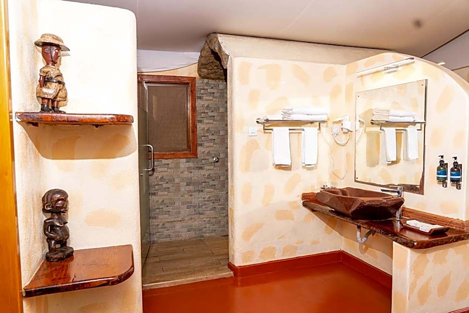 PrideInn Mara Camp & Cottages