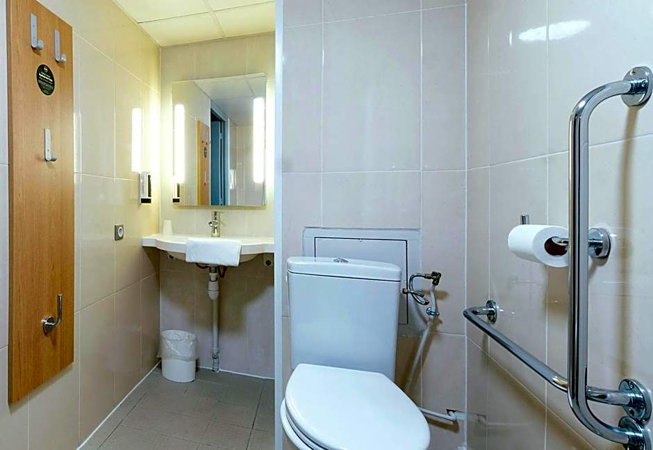 B&B HOTEL La Rochelle Angoulins