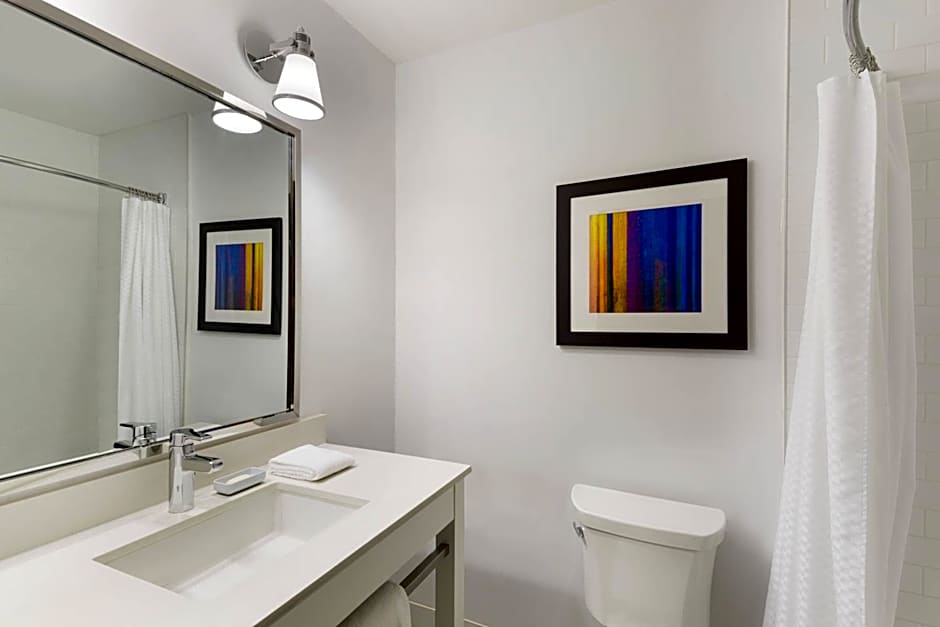Four Points By Sheraton Surrey