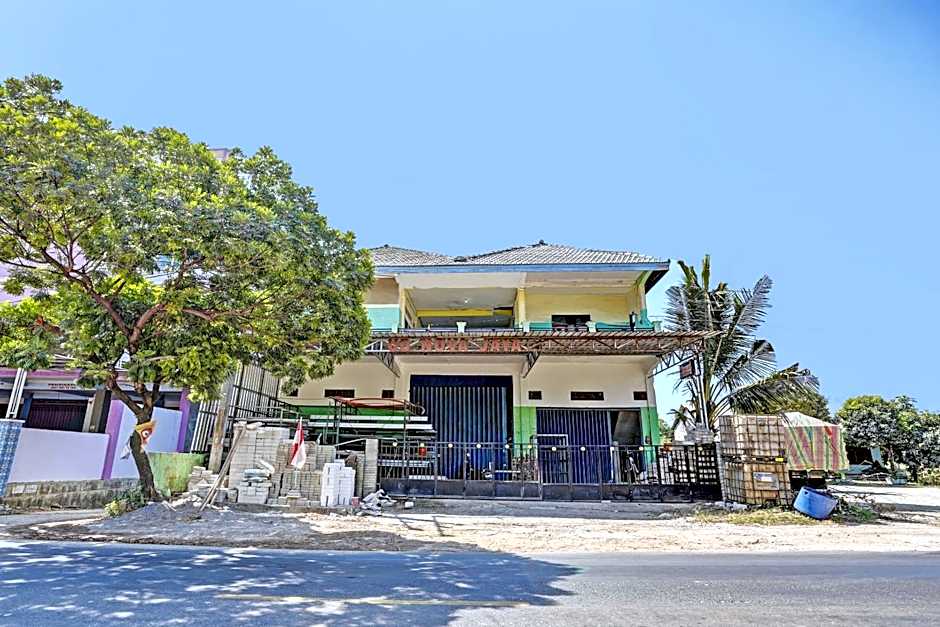 OYO Life 93037 Nova Jaya Homestay Syariah