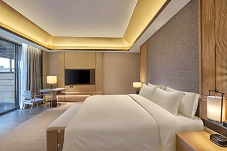 One-Bedroom Hotspring Yard Suite