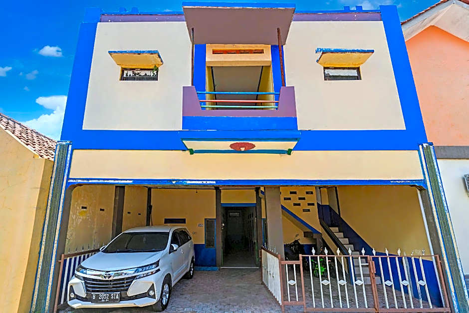 SPOT ON 93622 Wisma Dua Putra Syariah