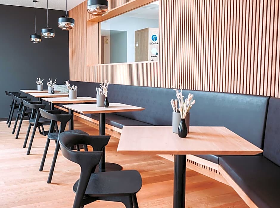 Montreux Youth Hostel