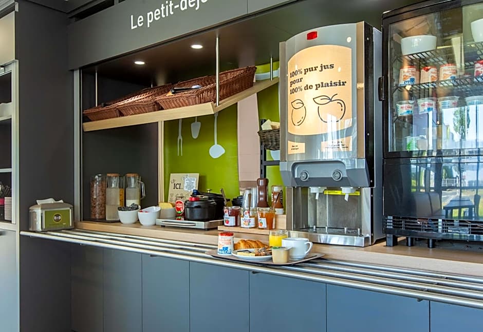 B&B HOTEL CHATEAUROUX Aéroport