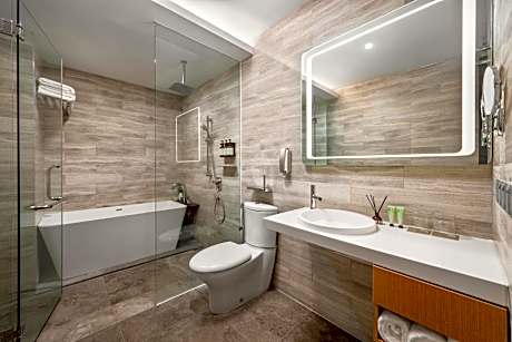 1 Bedroom Deluxe Sea View