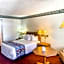 Econo Lodge Inn & Suites