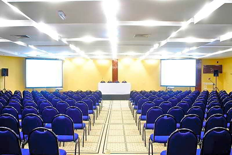 Lake Side Apart Hotel