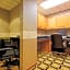 Holiday Inn Express Suites Tyler North