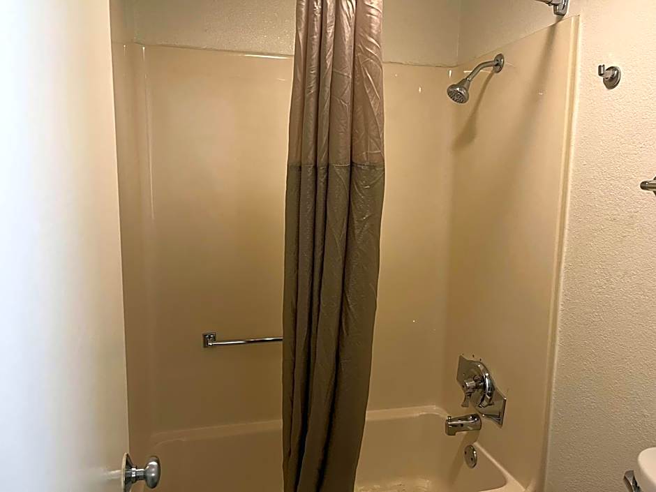 Motel 6 Cross Lanes, WV Goff Mountain Rd