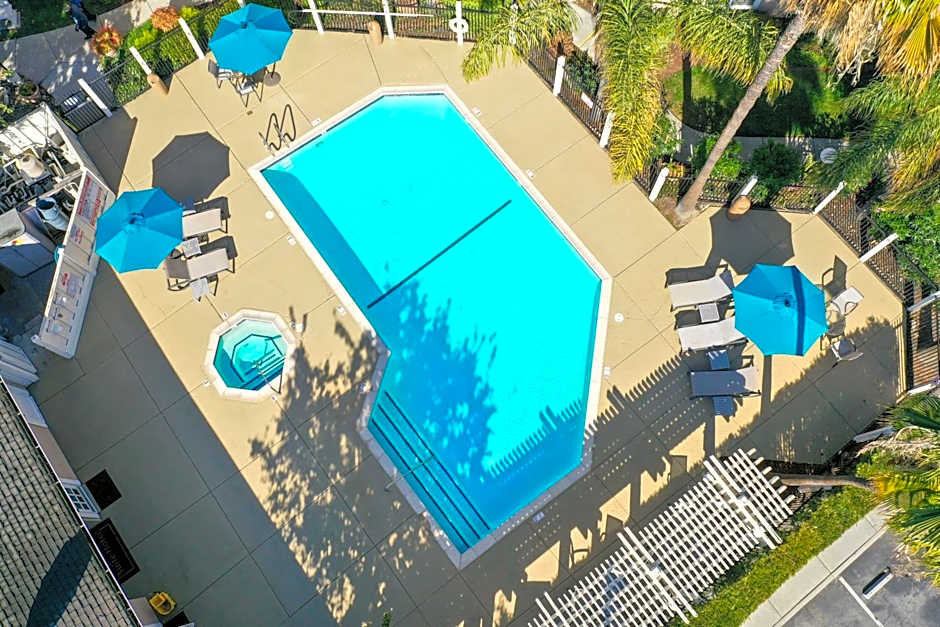 Chase Suites Hotel In Newark