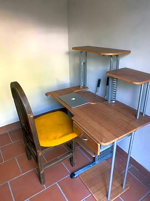 Residencia estilo Californiana Jardín de los Soles