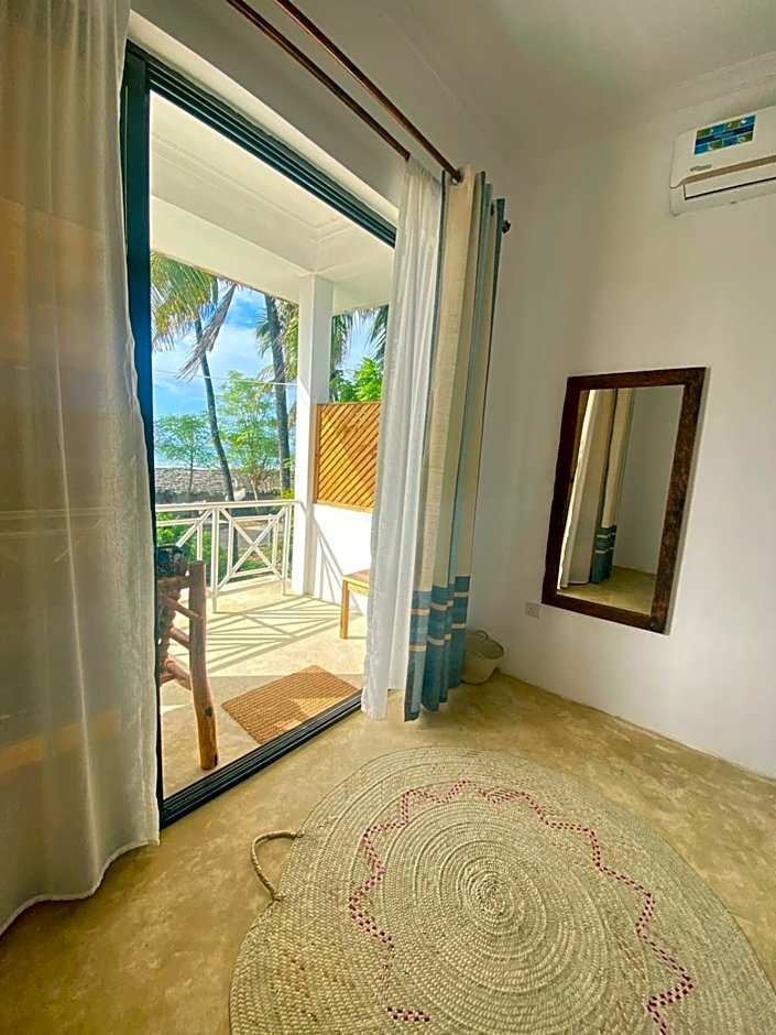 Chikachika Beach B&B