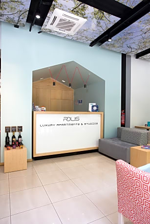Polis Apartments