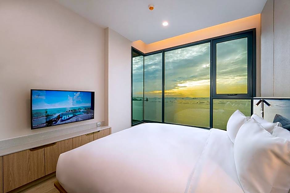 S Sriracha Hotel & Residence