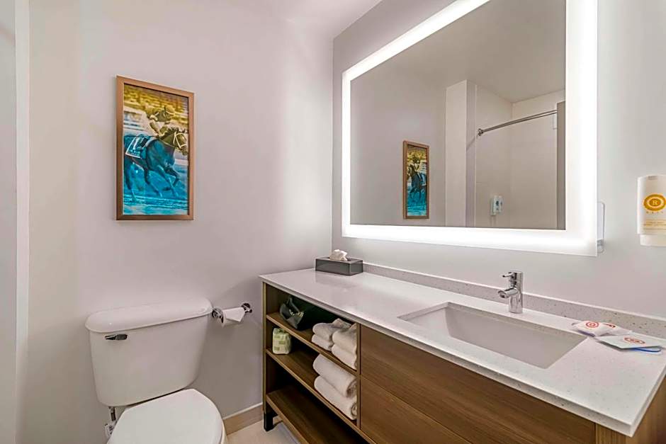 Comfort Inn & Suites Saratoga Springs