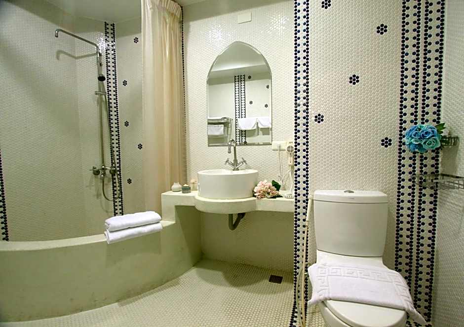 Moroccan Holiday Suite