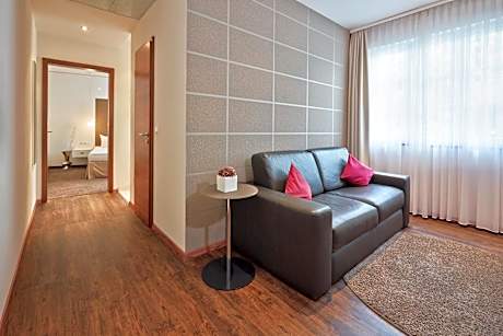 Suite Deluxe with Air Conditioning