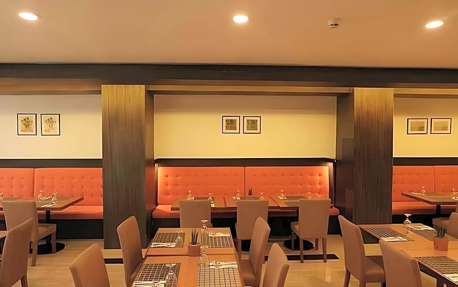 Top Star Hotel