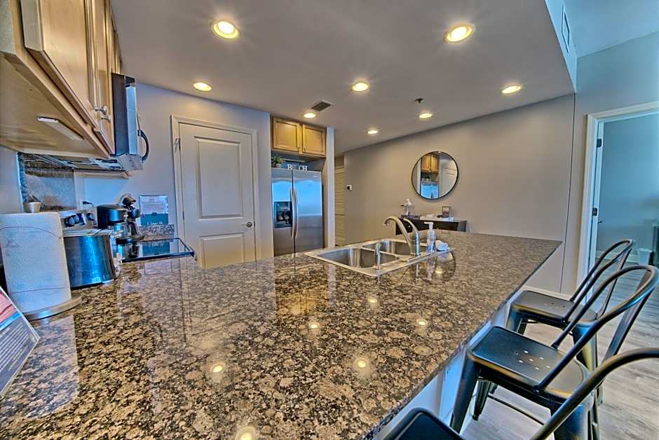 OCEAN FRONT CONDO w INCREDIBLE VIEWS