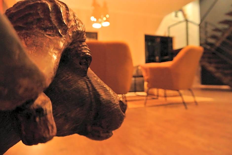 CLEMENT ONE, a villa for family & friends