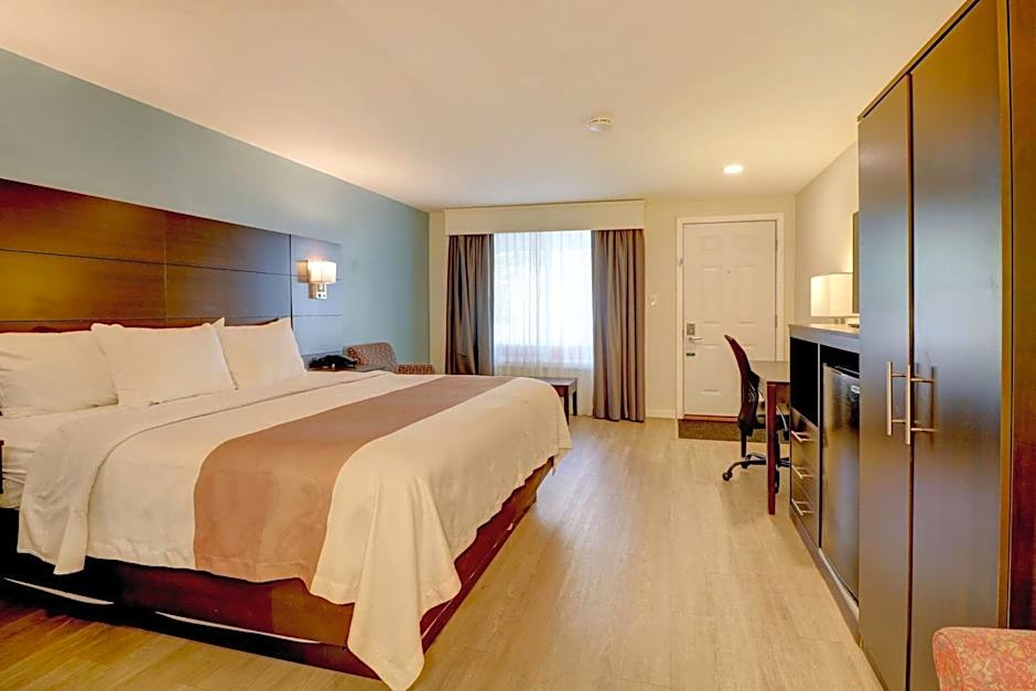 Quality Inn & Suites Lincoln I-93