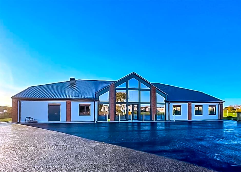 Willows Holiday Park