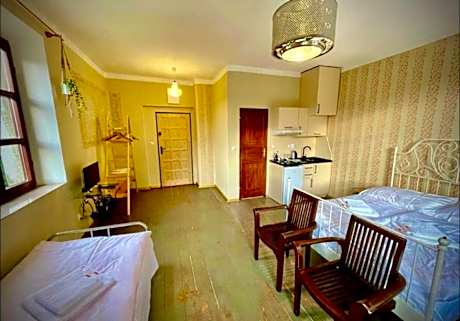 Apartment with Garden View