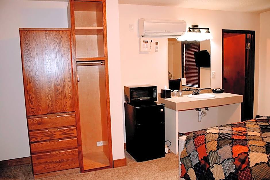 Iowa House Historic Inn