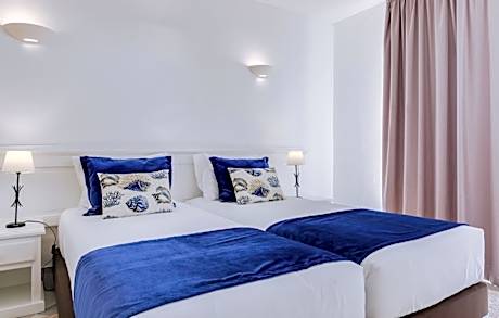 Triple Room (3 Adults)