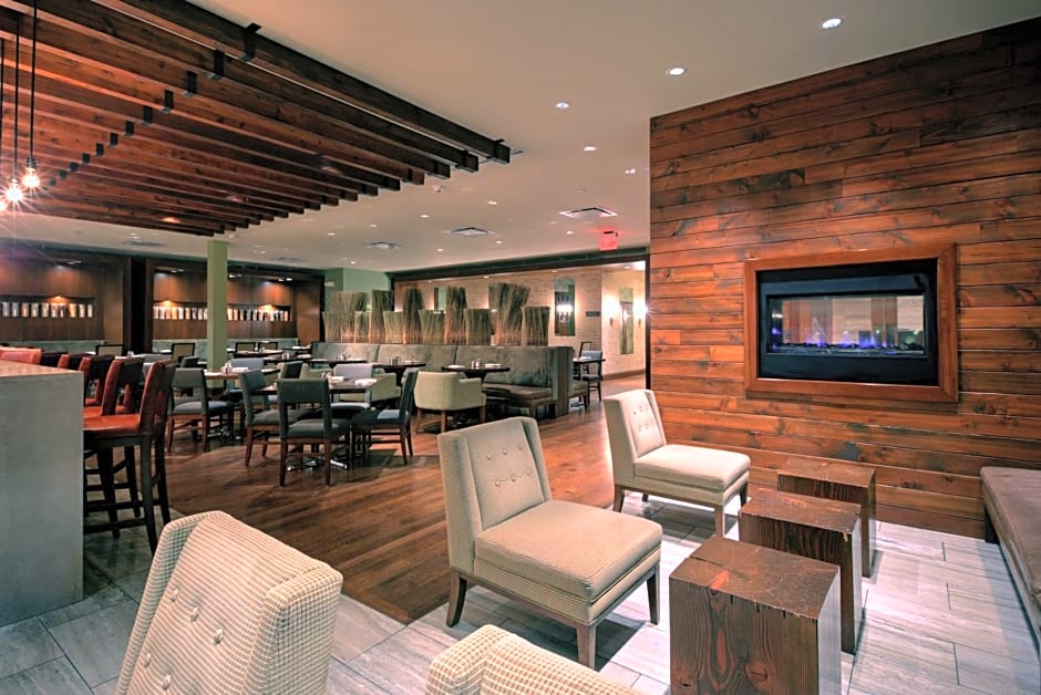 Crowne Plaza Hotel Glen Ellyn/Lombard By IHG