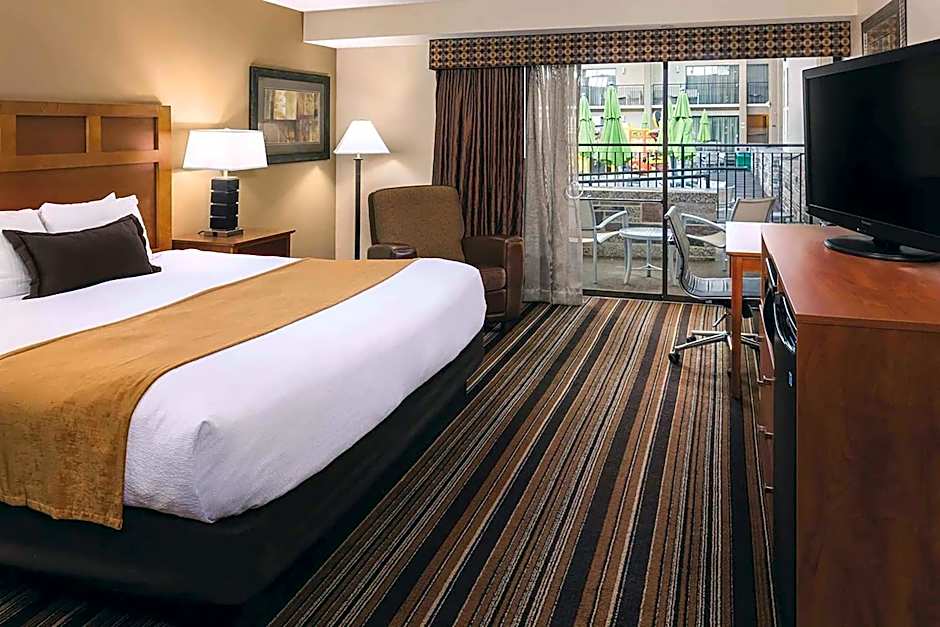 Wyndham Bloomington - Mall of America