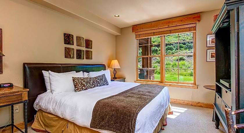 Lodges At Deer Valley