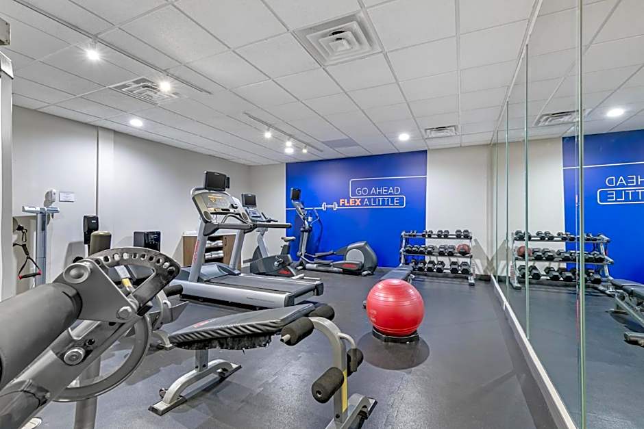 Holiday Inn Express Hotel & Suites Clemson - University Area By IHG