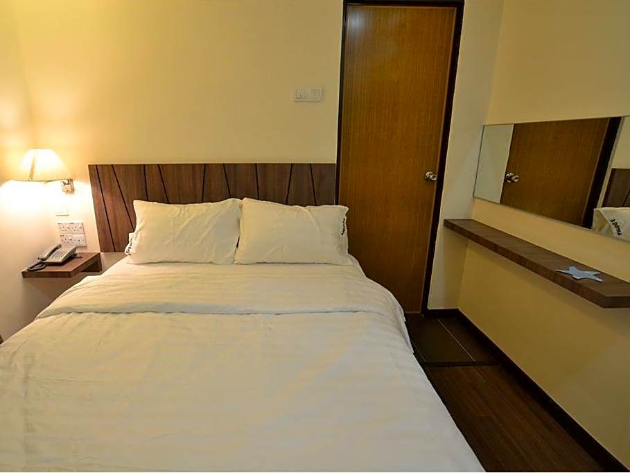 9 Square Hotel - Kota Damansara