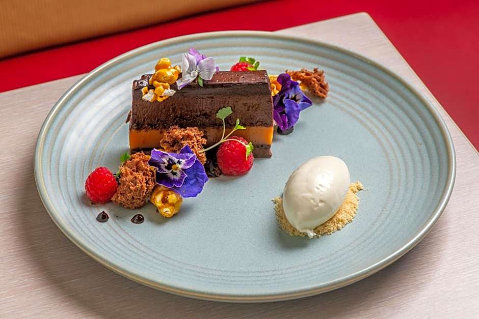 The Orchard Hotel & Restaurant