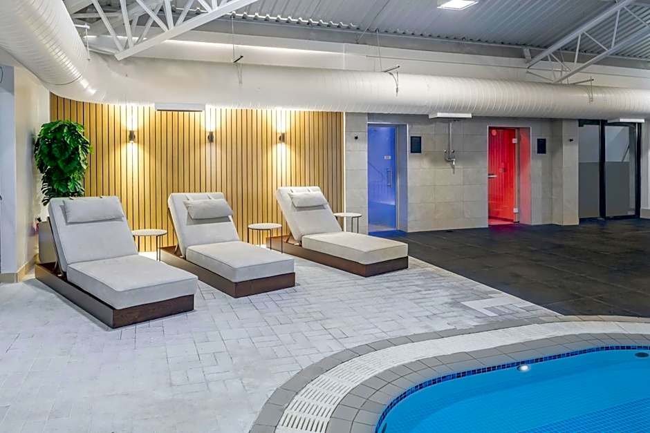 Holiday Inn Gloucester / Cheltenham By IHG