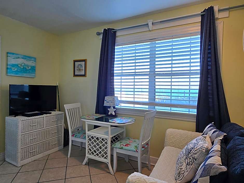 Oceanfront Sea Scape Motel