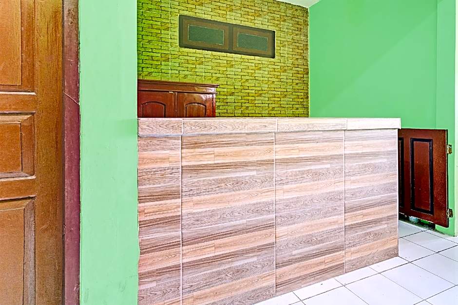 OYO 92062 Pondok Aurel Wahidin