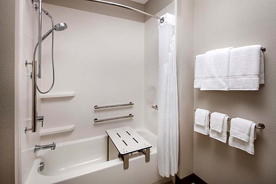 Holiday Inn Express & Suites Ft Myers Beach-Sanibel Gateway By IHG