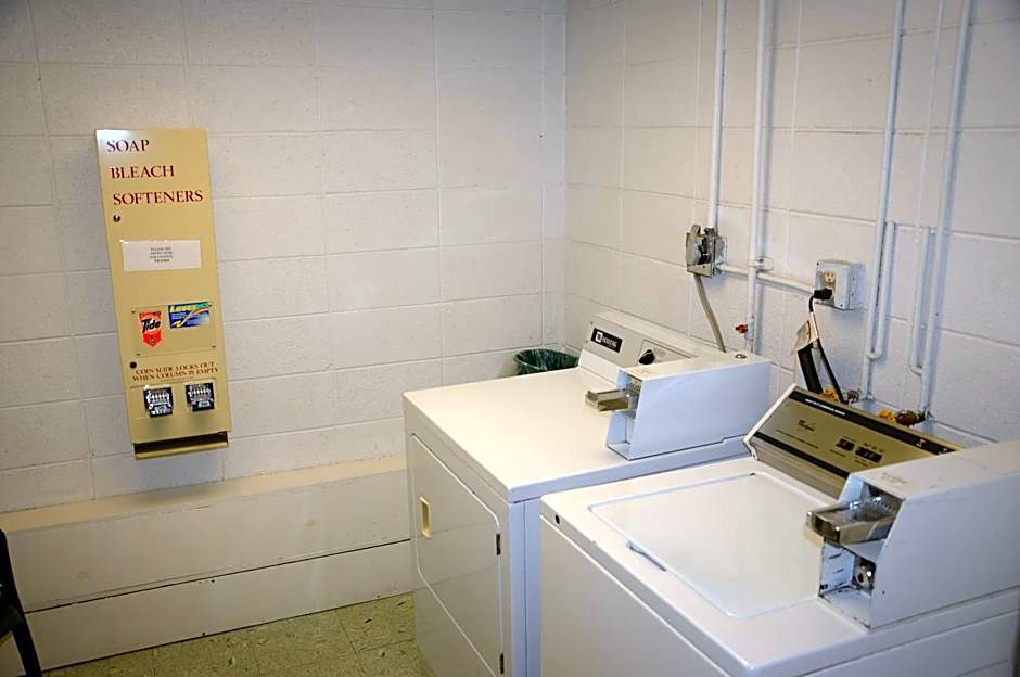 Boarders Inn and Suites by Cobblestone Lamar Missouri