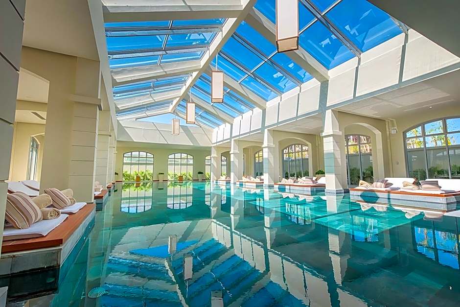 FLC Luxury Hotel Samson