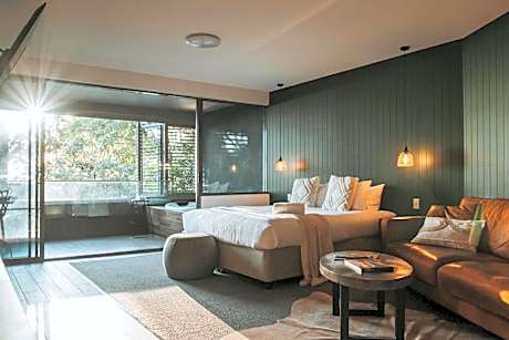 Luxury Spa Retreat with Ocean and Hinterland Views