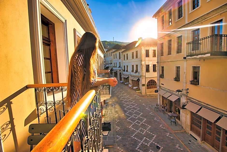 Hotel Argjiro