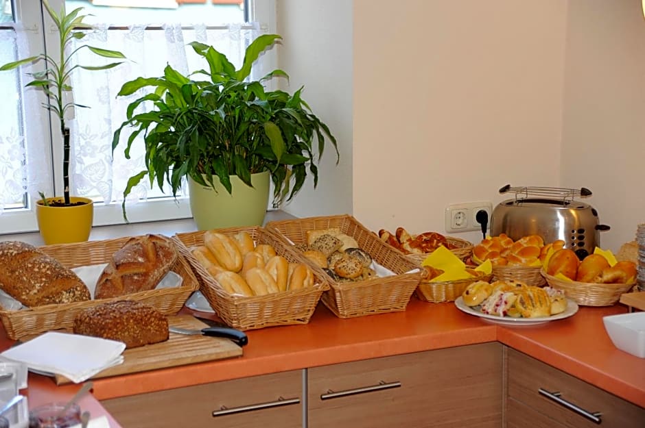 Hotel Post - regionales großes Frühstücksbuffet - auch GF & LF