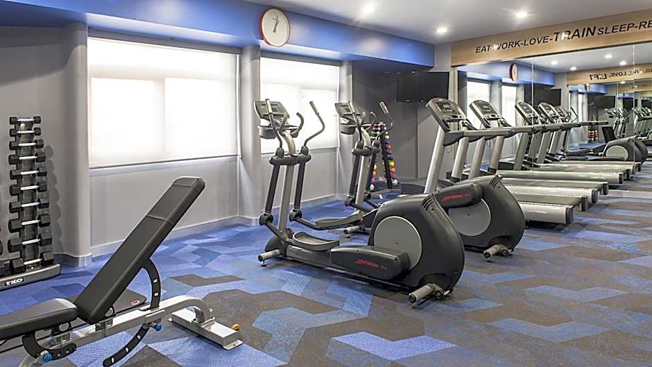 Holiday Inn Express Mexico - Toreo By IHG