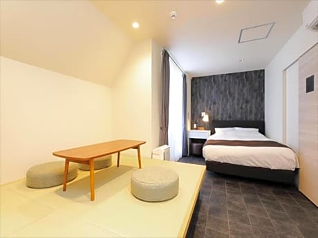 Triple Room with Private Bathroom